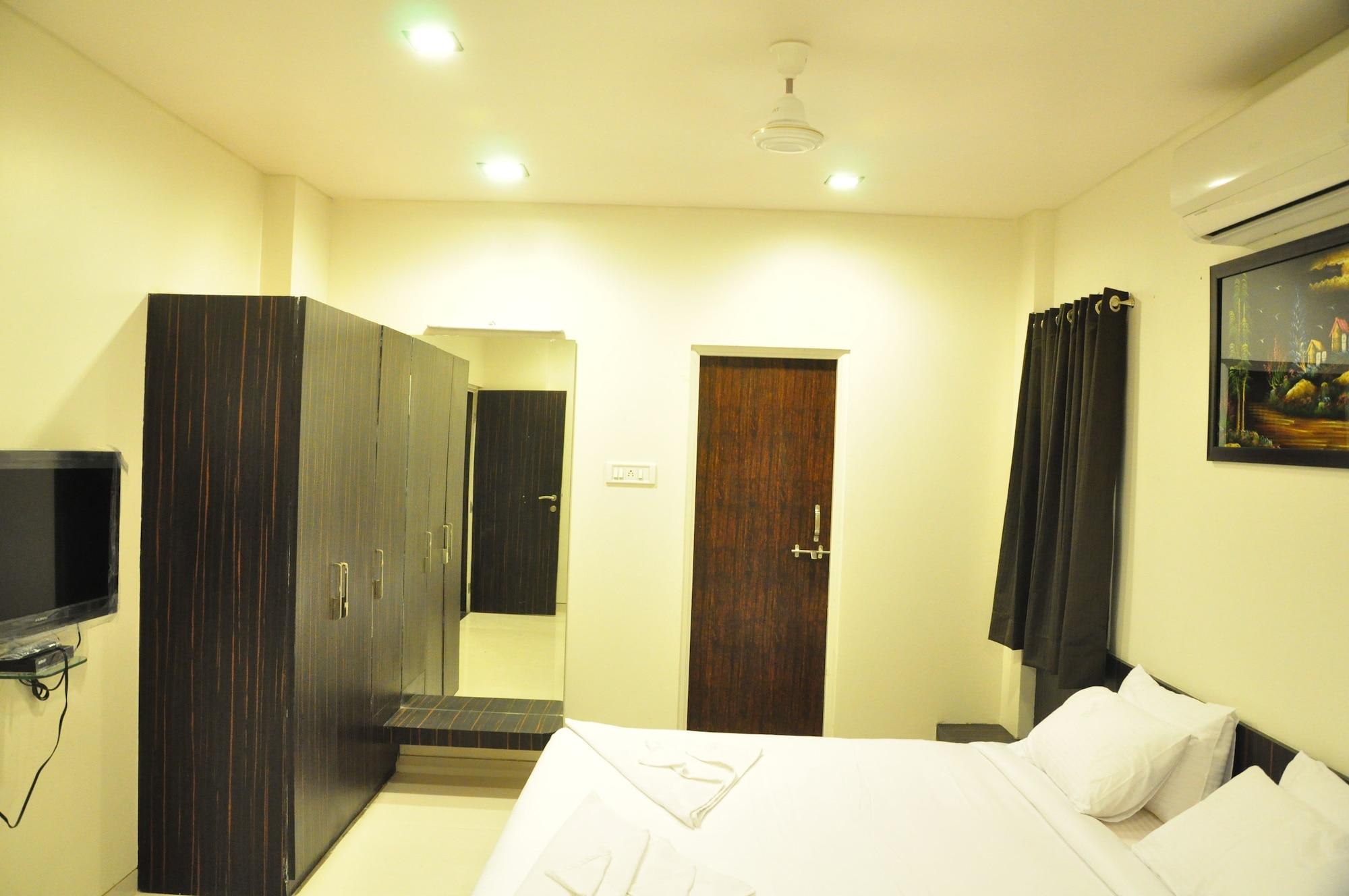 Hotel Avon International Aurangabad  Exteriör bild