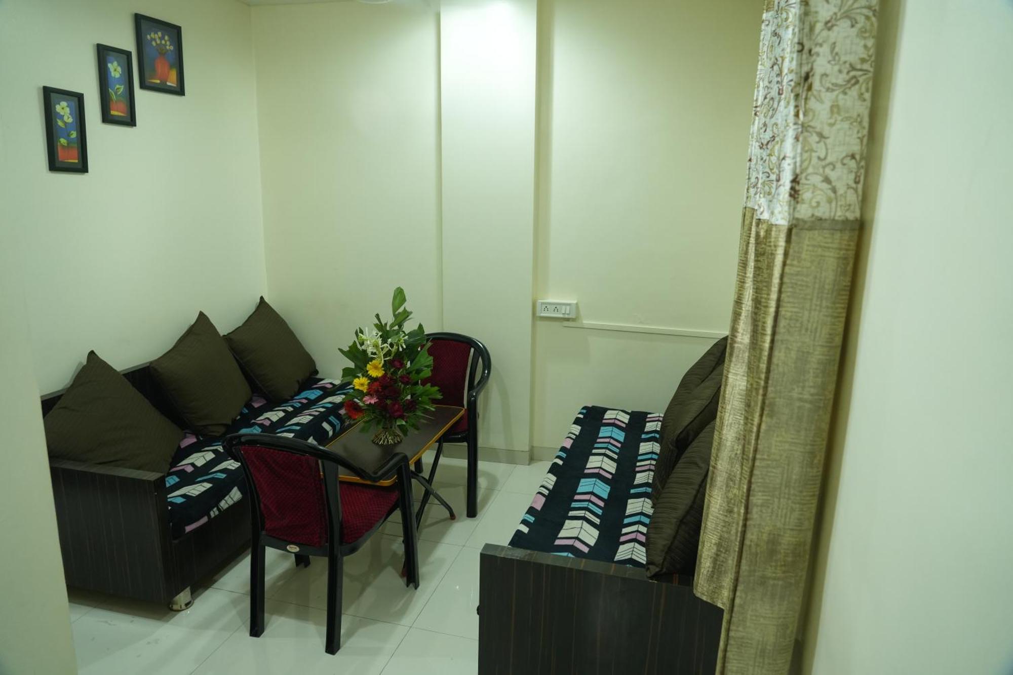 Hotel Avon International Aurangabad  Exteriör bild