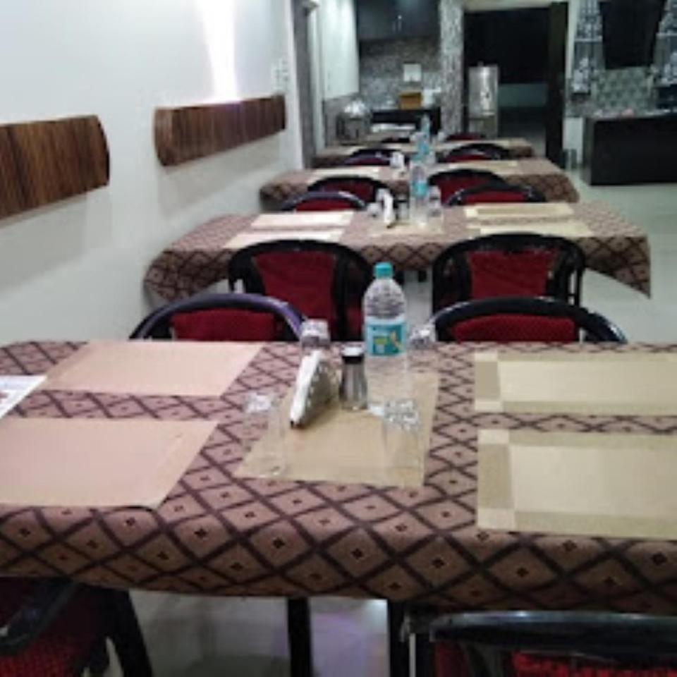Hotel Avon International Aurangabad  Exteriör bild